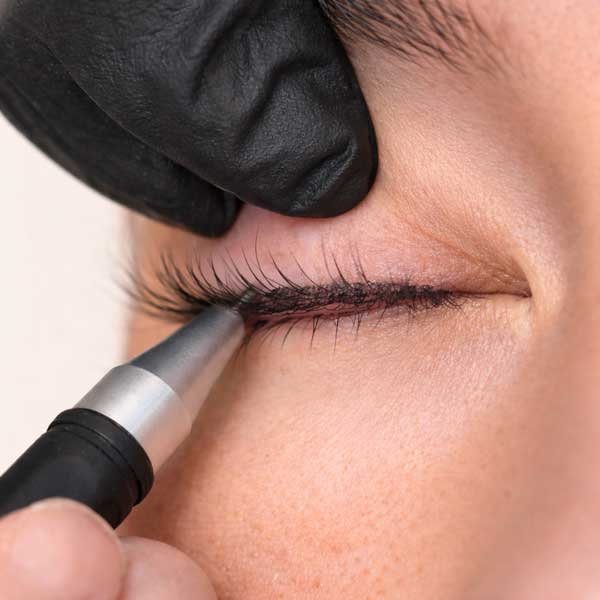 permanent eyeliner